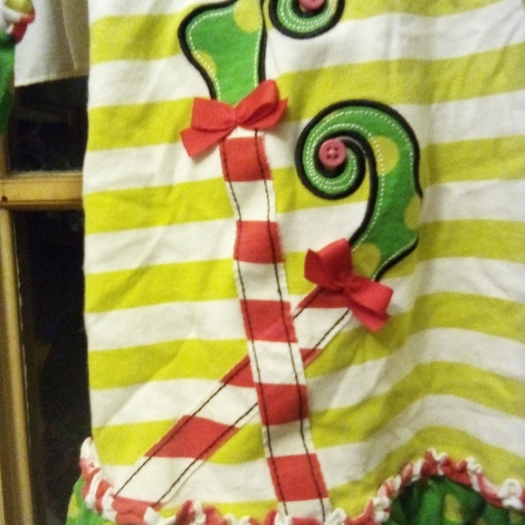 GREAT CONDITION!! 4 outfits & 1 pr. Shorts (Size 4t-5t) 2 rompers & 2 dresses!! - Picture 7 of 14